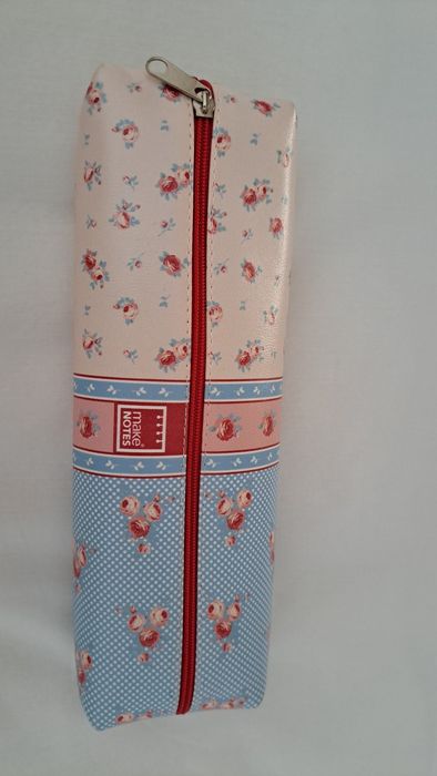 Estojos novos grandes - make notes e ambar