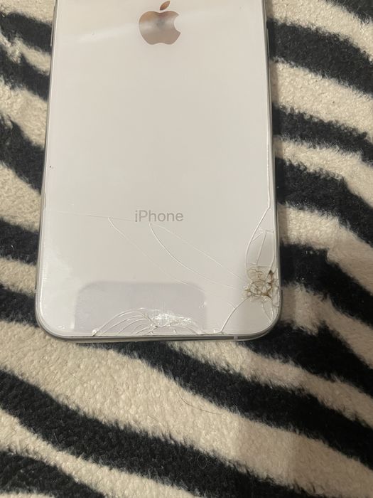 Продам iPhone XS  64gb