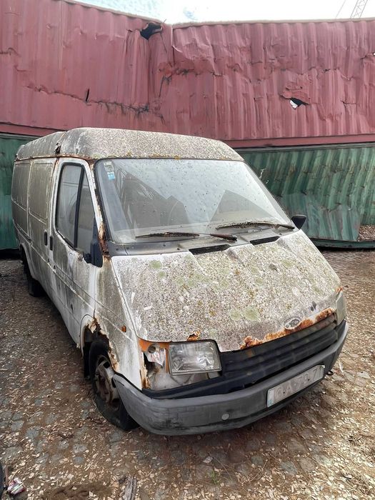 Ford Transit 190 Van Longa para peças, só vendo completa