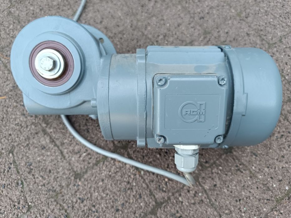 Sprzedam Motoreduktor 0.25 kw