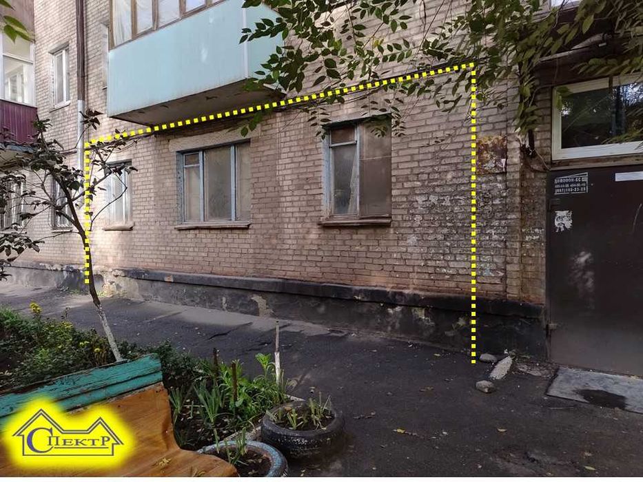 3кімнатна квартира під капітальий ремонт соц місто 1 поверх