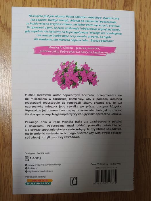 Książka "Dziewczyna, która patrzyła w słońce"