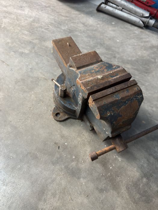 Torno de bancada medio em muito bom estado