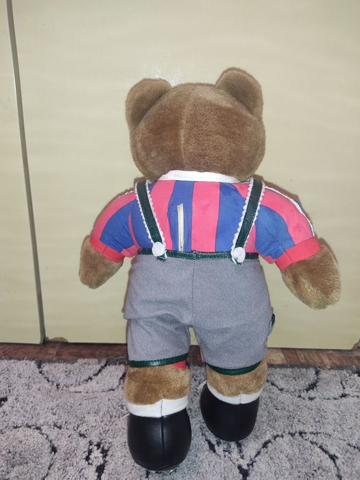 Продам мишку футбольный талисман немецкий