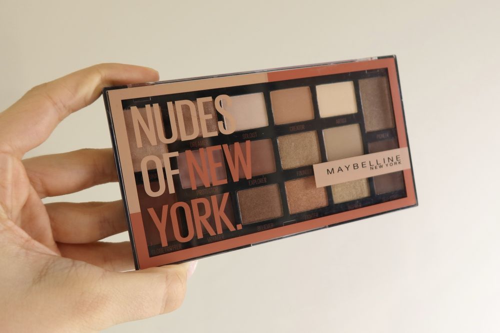 Палетка тіней maybelline