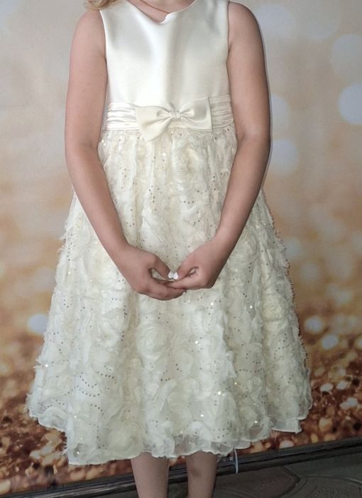 Святкова сукня на дівчинку