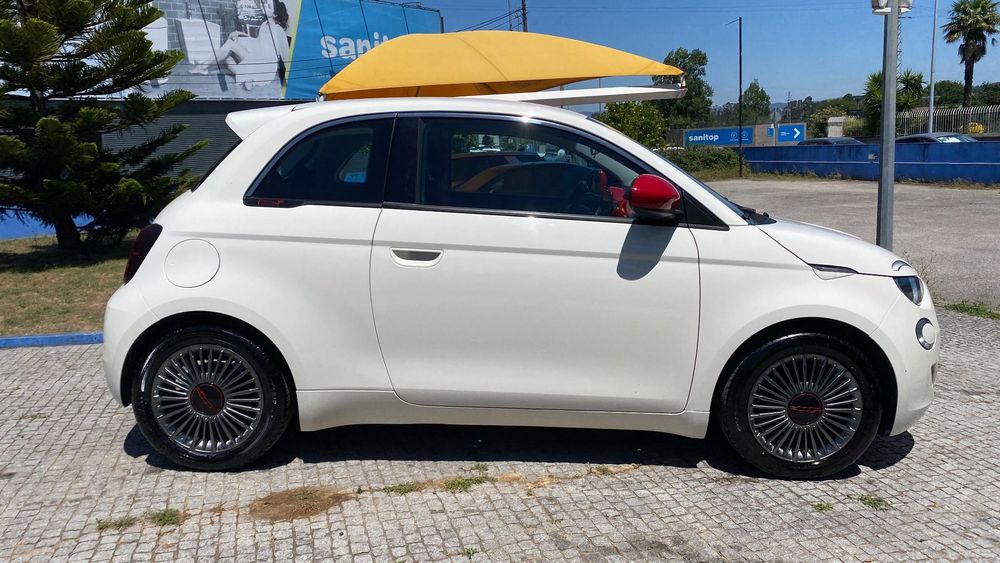 Fiat 500e (RED)