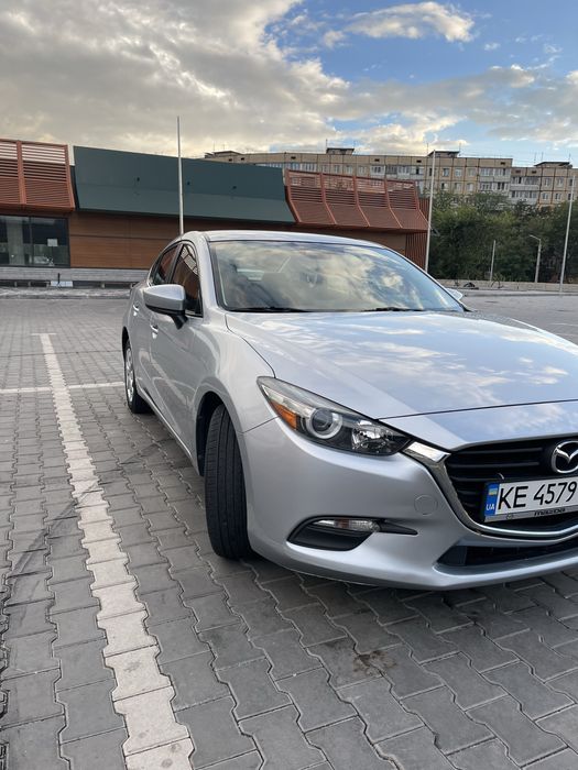 Mazda 3 2018 • 2.0 • Автомат • USA