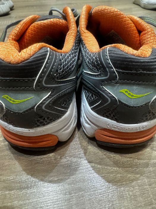 Кросівки Saucony для бігу