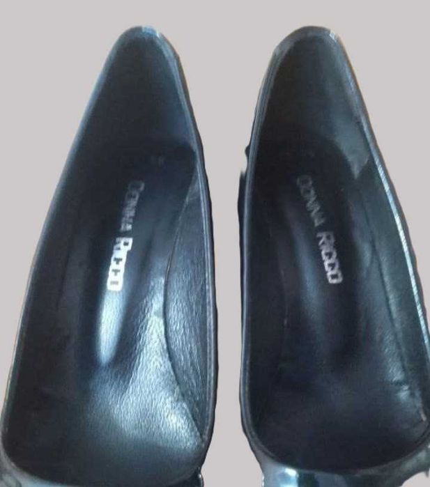 Елегантні лаковані туфлі Donna Ricco (р. 39) ідеально підійдуть на 38р