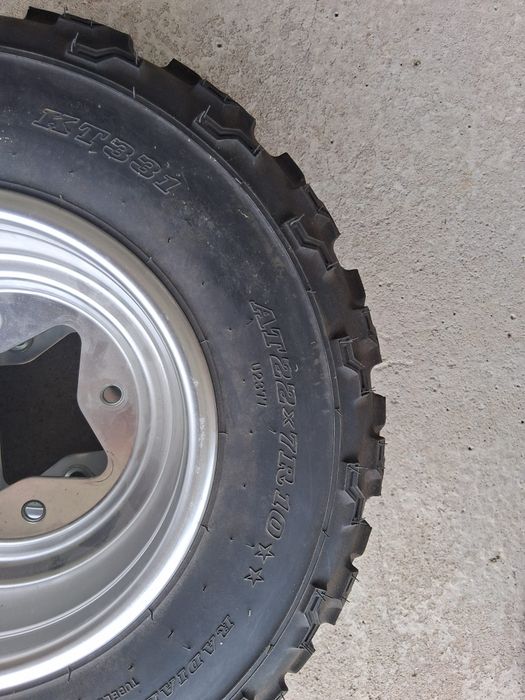 Jantes + pneus moto 4 originais susuki