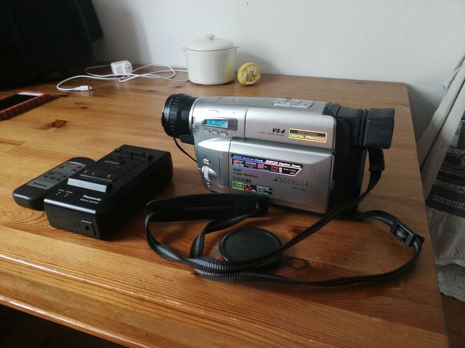 Sprzedam kamerę Panasonic NV-VS4