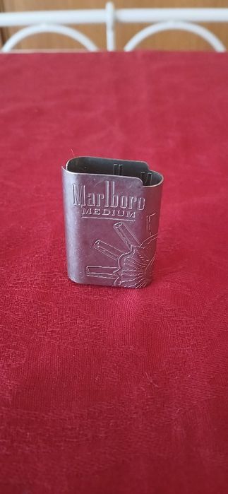 Capa de isqueiro Marlboro Medium