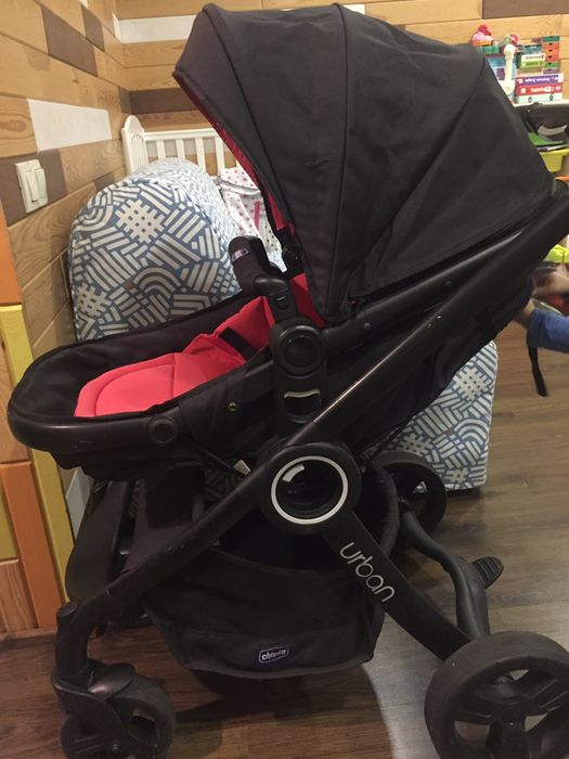Коляска Chicco Urban Plus у подарунок змінний текстиль