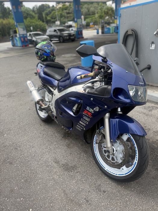 Suzuki gsxr 600