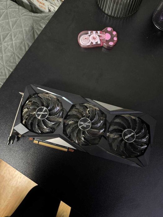 Radeon RX 6800 Звір для ігор тиха та холодна