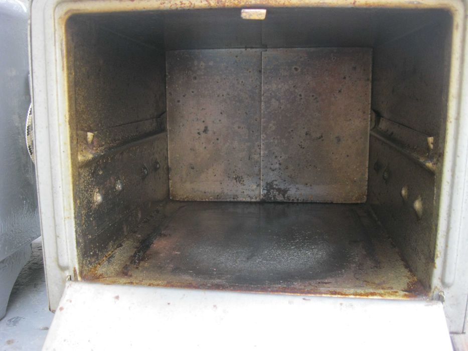 Продам элетродуховку СССР