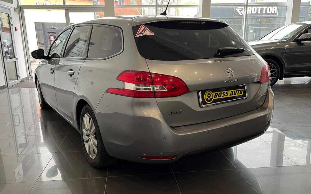 Peugeot 308 2016