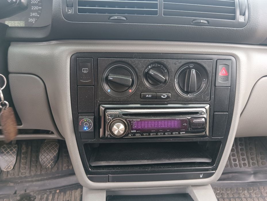 Volkswagen Passat 2000 VIN WVWZZZ3BZYP342054 фото оголошення 10 з 24