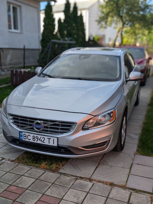 Volvo v60 2.0 t5