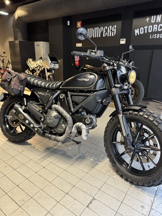 Ducati Scrambler 800 muitos extras
