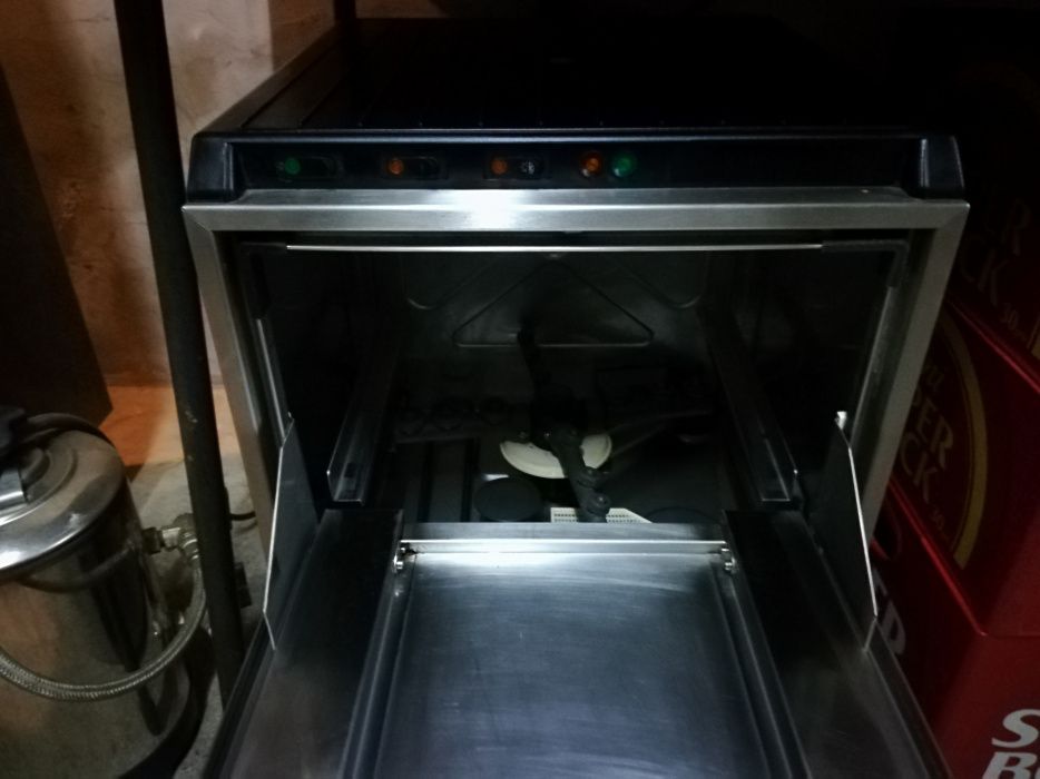 Máquina café, moinho e máquina de lavar