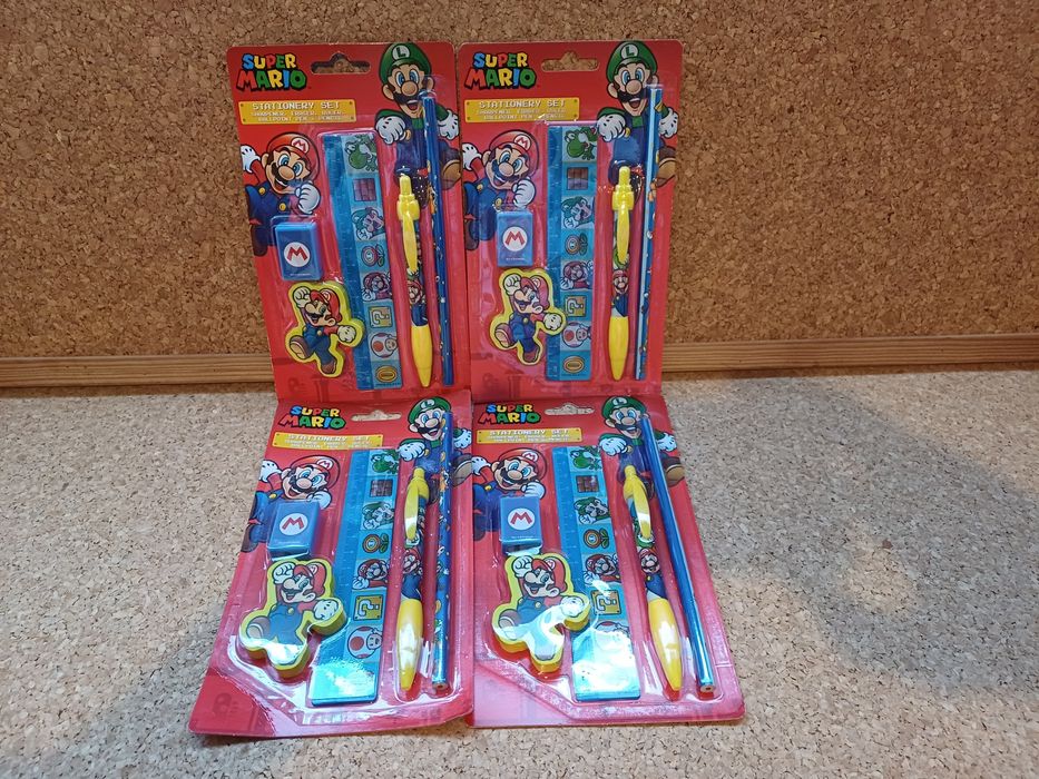 Super Mário e Luigi. Nintendo. 
Novo em caixa.