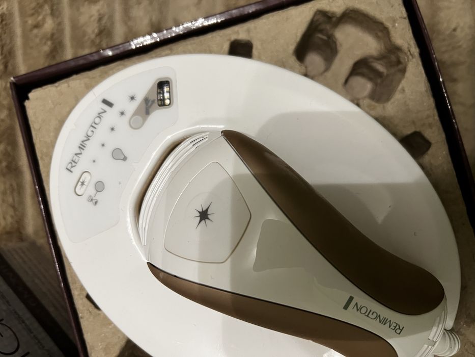 Фотоепілятор Remington ilightPro IPL6000