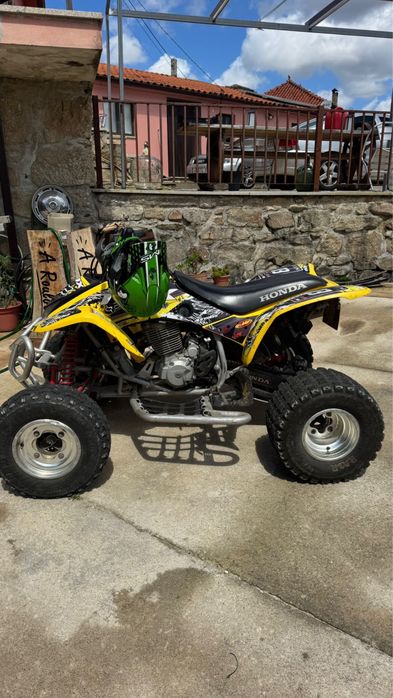 Honda trx 400  otimo estado!!
