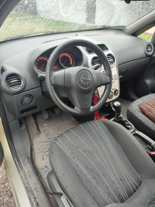 Opel Corsa 1.4 !