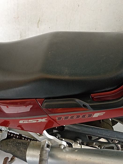 Moto Suzuki GSX1100f vendo ou troco