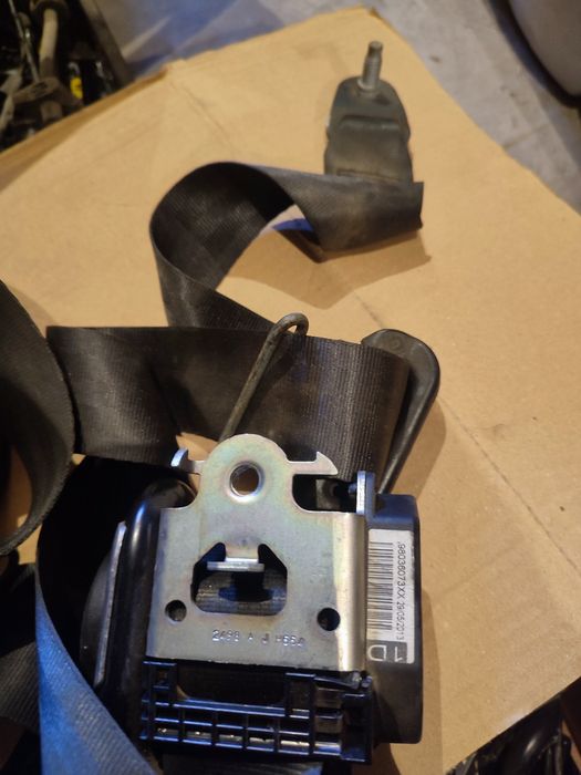 Ремені безпеки передній лівий, правий задній лівий правий Сітроен Пежо