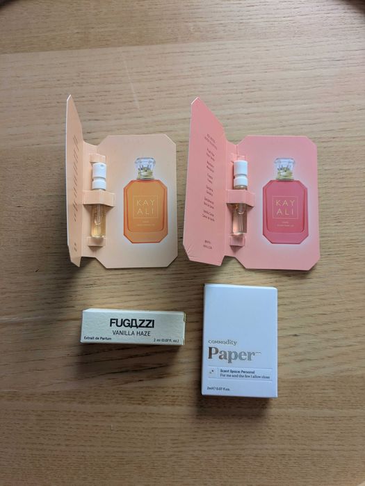 zestaw czterech perfum