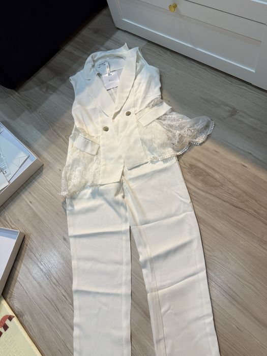 Продам костюм Dior