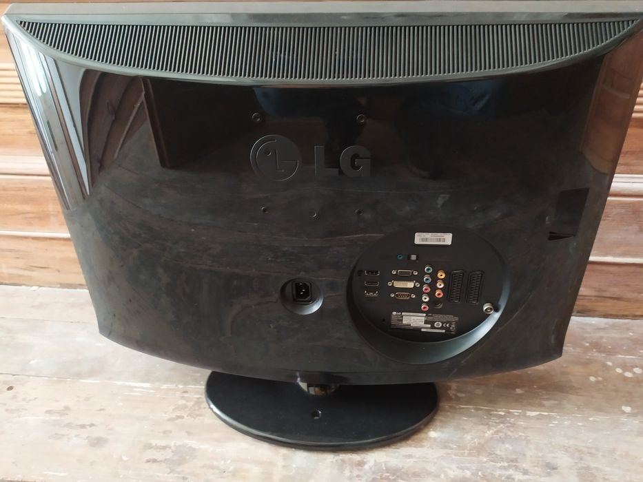 televisões avariadas para recuperação ou peças