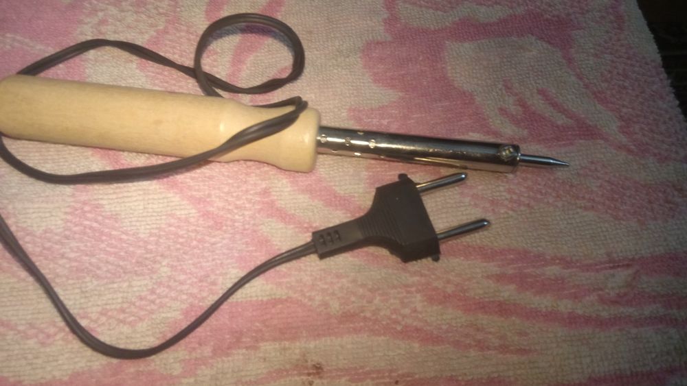 Паяльник WD-40W 220V