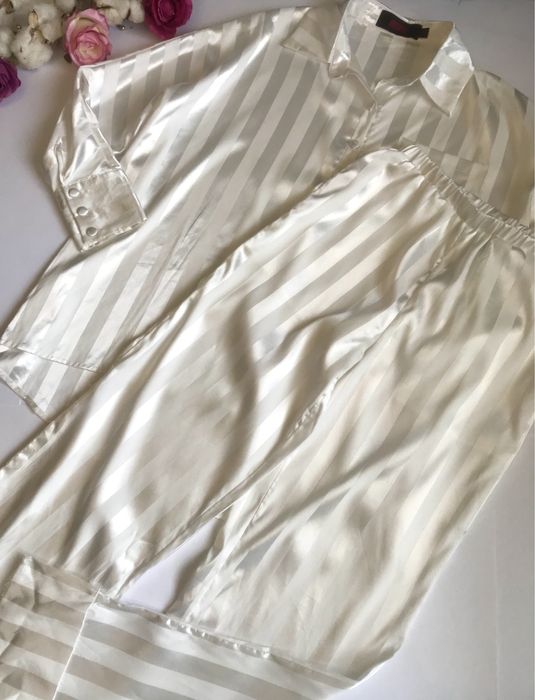 Піжама Біла. Полоска. Сорочка/Штани. Сатинова. Oversize. S розмір