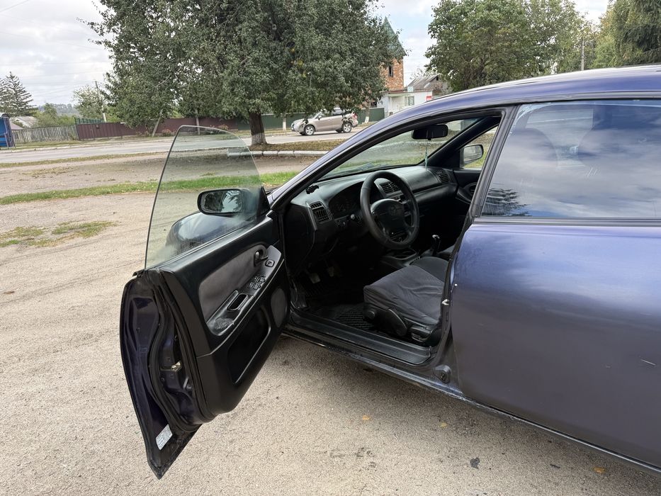 Mazda 323 1998рік