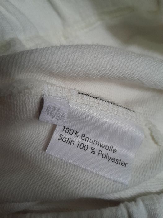 Спортивний одяг.  Bench