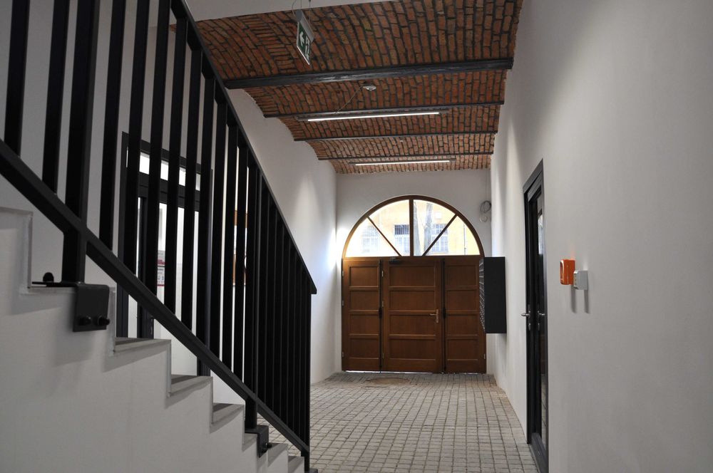 Apartament dwupoziomowy w centrum obok Uniwersytetu Medycznego