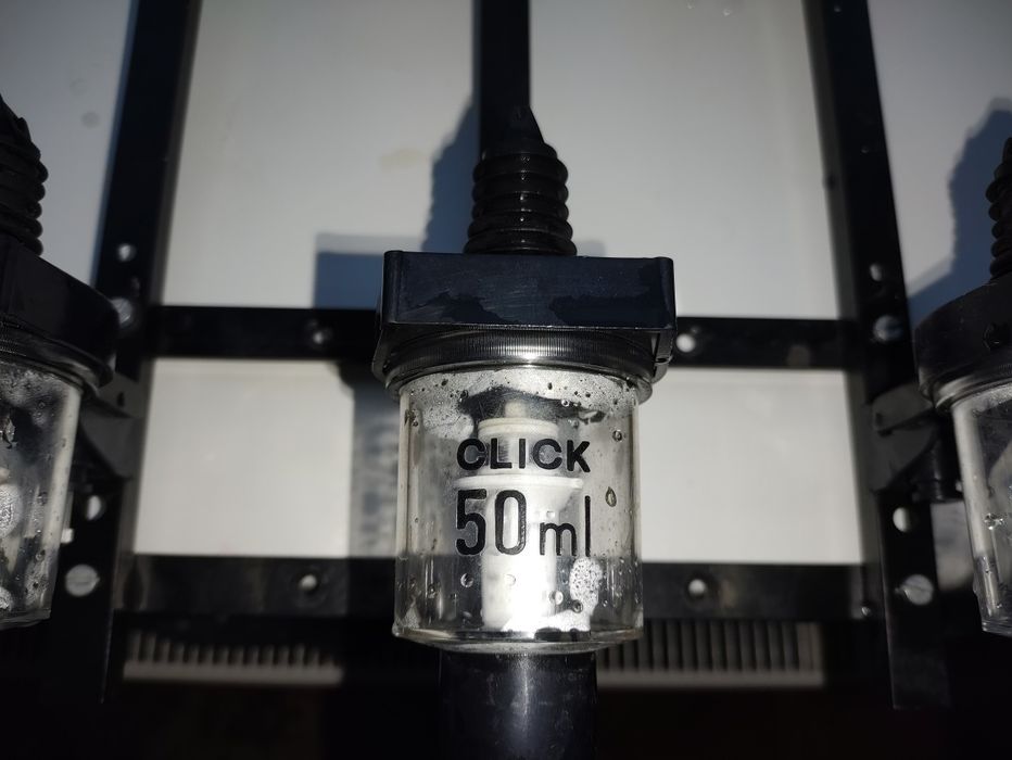 Продам, дозатор для алкоголю на три пляшки настінного монтажу.