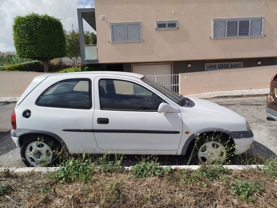 Opel Corsa 1.5 TD Motor Isuzu
