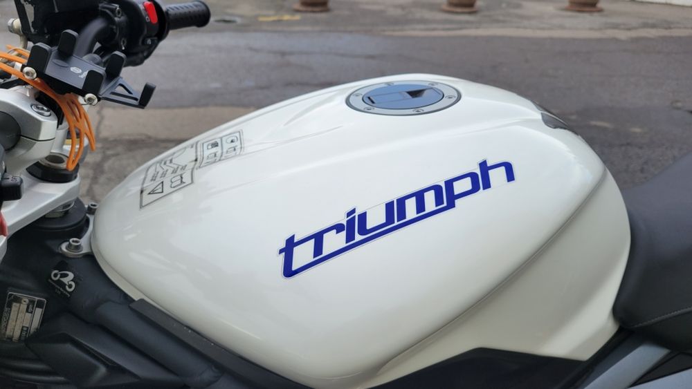 Triumph Street Triple 675 з Японії