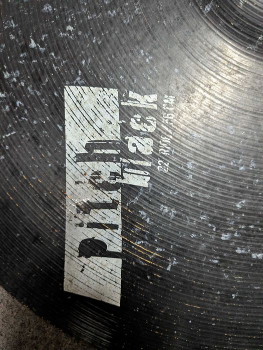 Ride Zildjian Pitch Black' "22 - Prato de bateria
