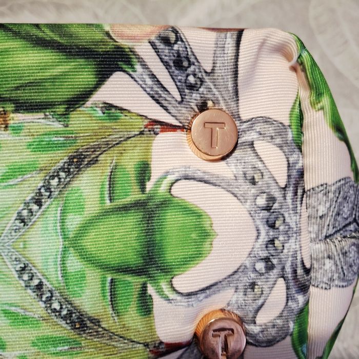 Большая косметичка Ted Baker