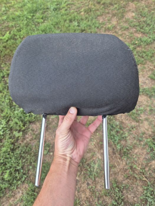 Підголовник задній skoda fabia 1