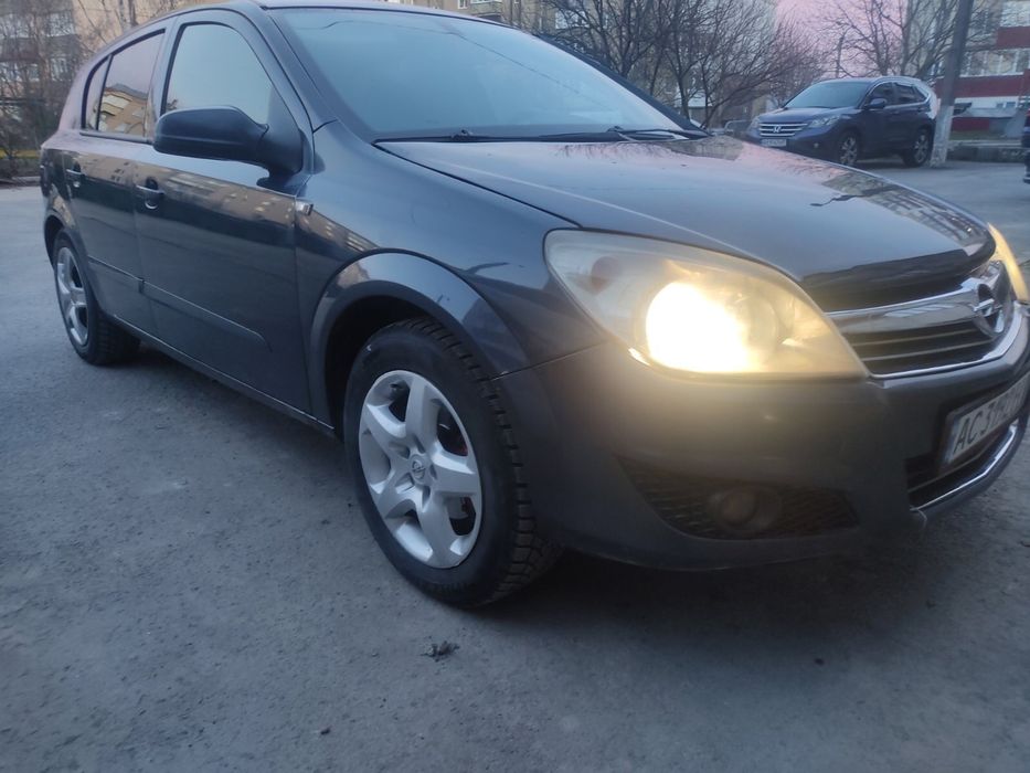 Астра н автомат гарний стан