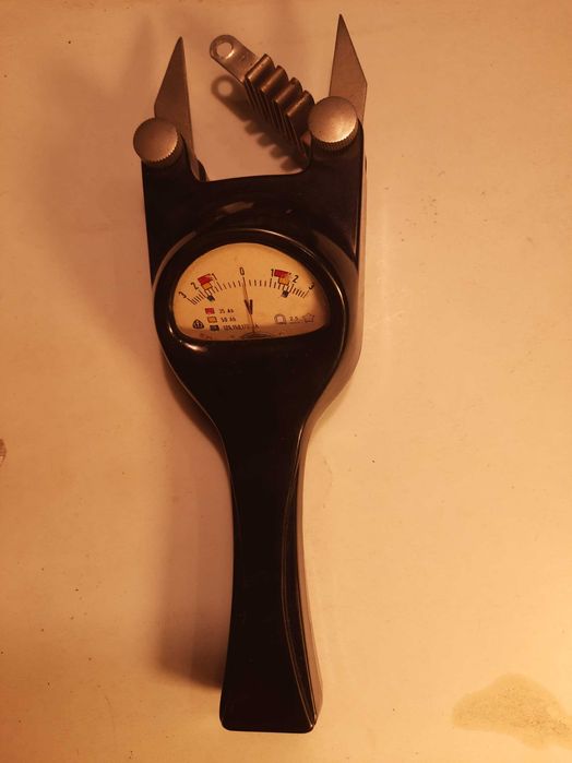 Woltomierz z opornikiem