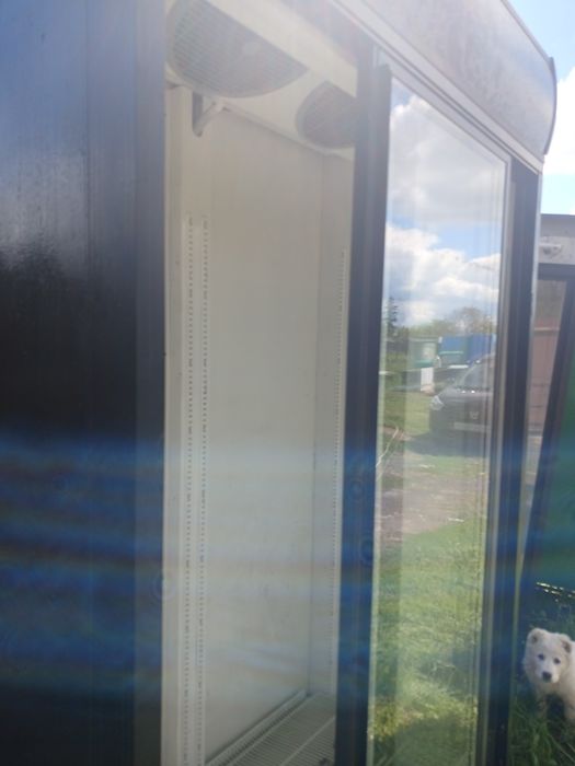 Продам двух дверный холодильник купэ