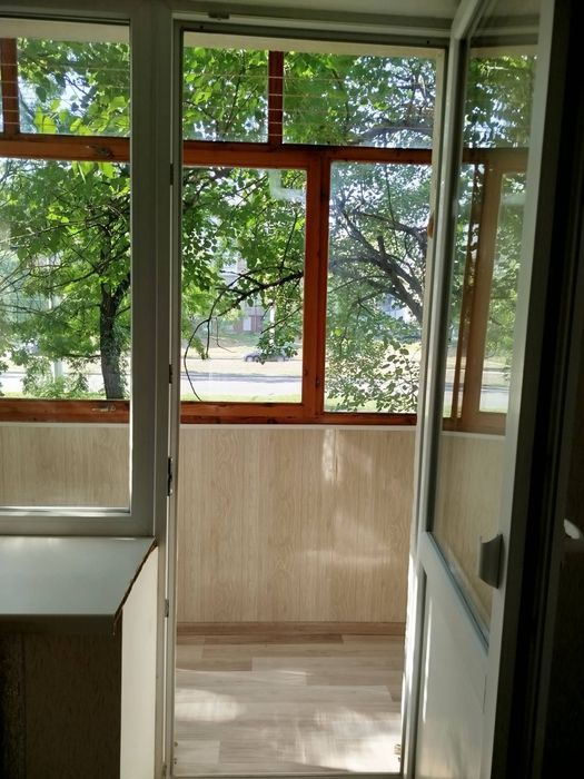 1-на кв у центрі р-н  5-ої лікарні, Варус,Атб, вул.Перемоги/Яценко 3/5